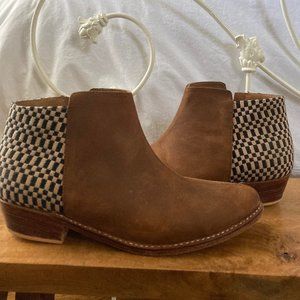 The Root Collective Espe Bootie Size 9